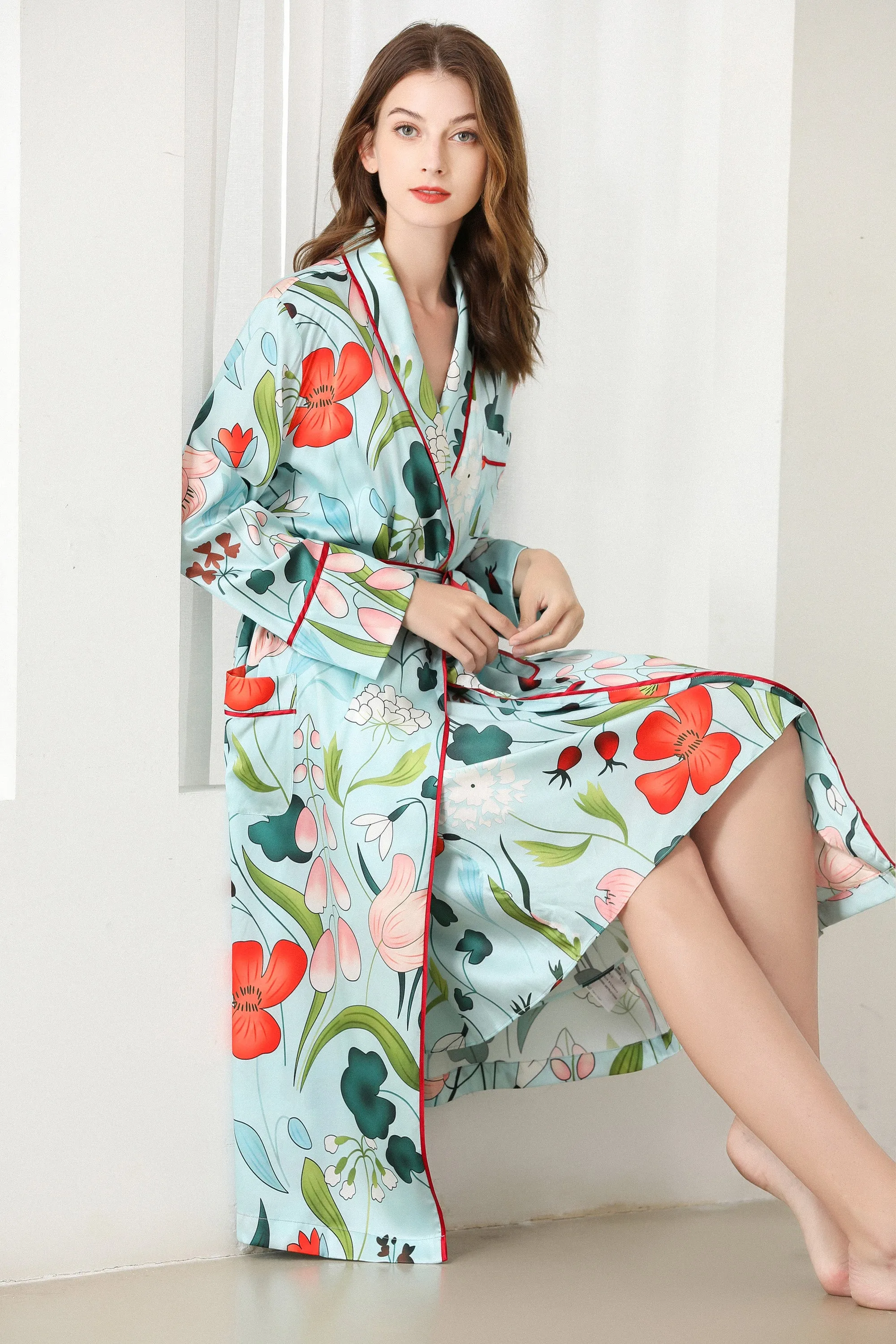 Lykke Home | 19 Momme Mulberry Silk Floral Robe Dressing Gown