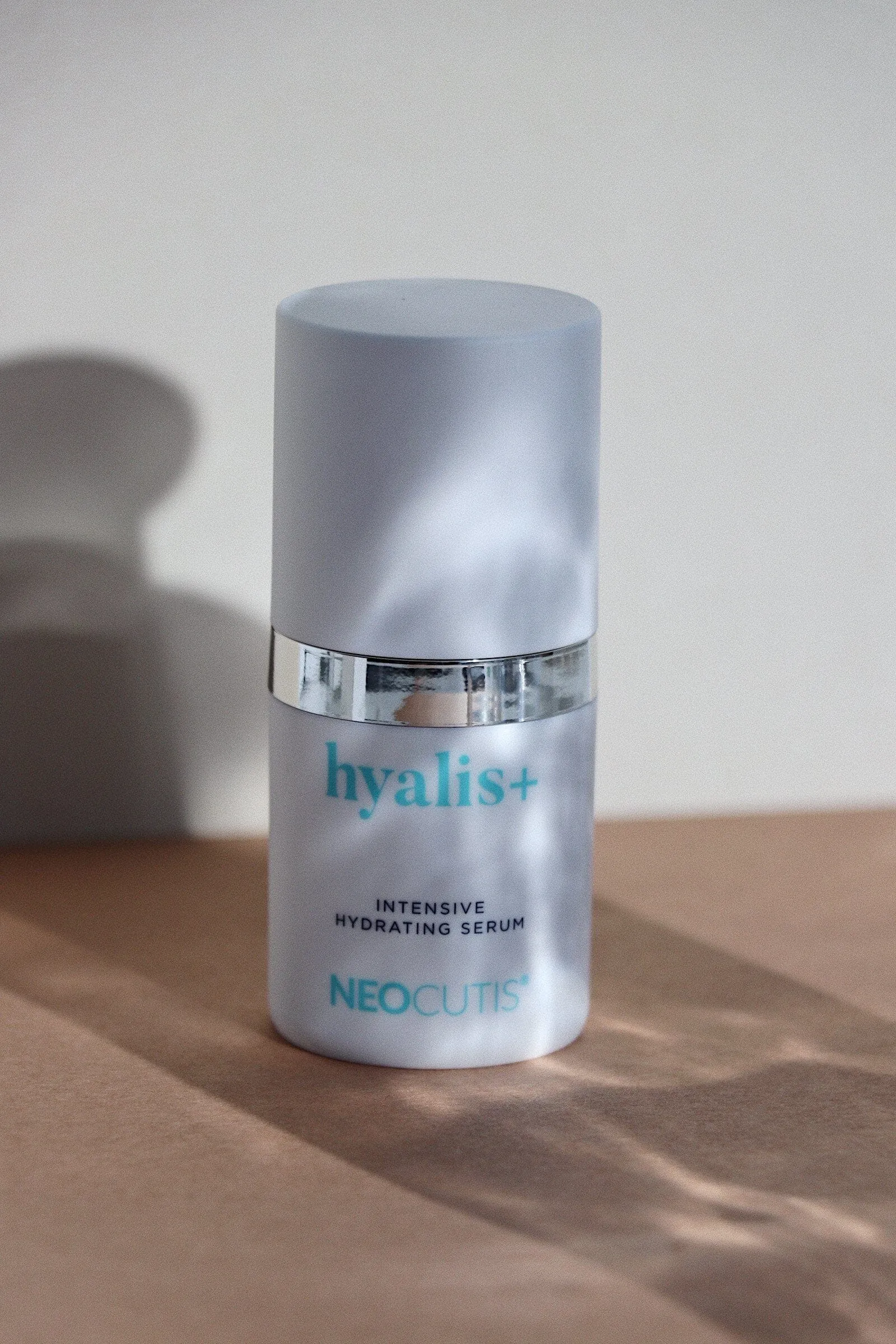 Neocutis HYALIS  Intensive Hydrating Serum