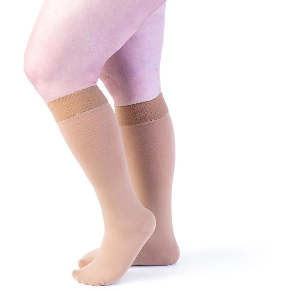 Sigvaris Secure Women's Knee High 40-50 mmHg